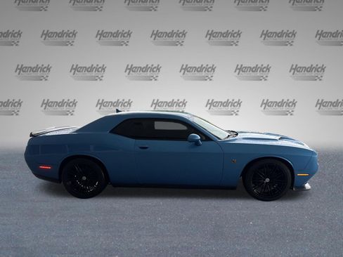 Used 2015 Dodge Challenger R/T Scat Pack RWD image 10