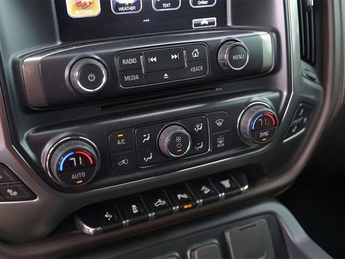 Used 2019 Chevrolet Silverado 2500 LTZ w/ Duramax Plus Package image 21