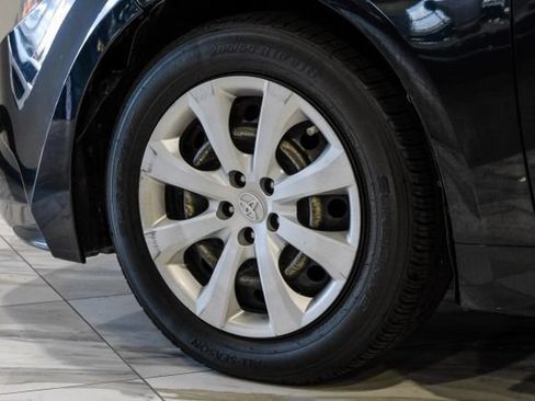 Used 2021 Toyota Corolla LE FWD image 54
