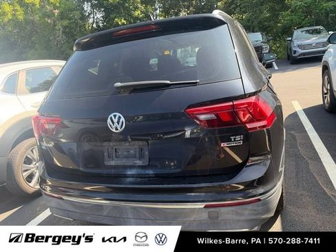 Used 2018 Volkswagen Tiguan SEL AWD/4WD image 5