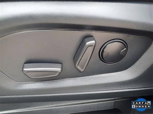 Used 2023 Ford Explorer Limited image 28