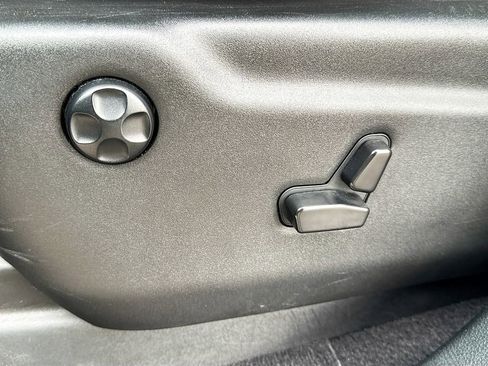 Used 2024 Dodge Durango GT image 19