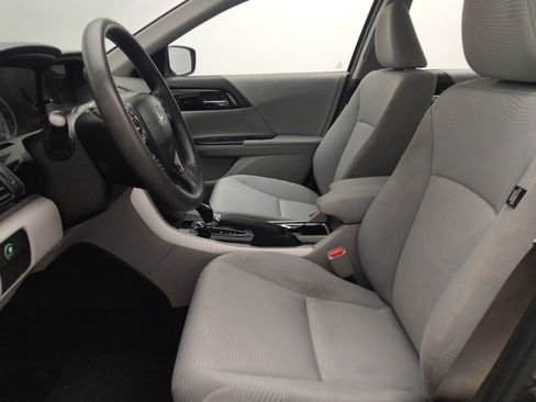 Used 2016 Honda Accord LX image 17