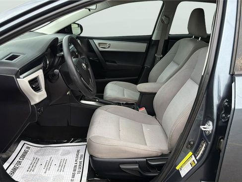 Used 2016 Toyota Corolla LE FWD image 11