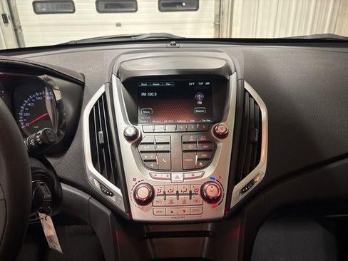 Used 2015 GMC Terrain SLE image 18