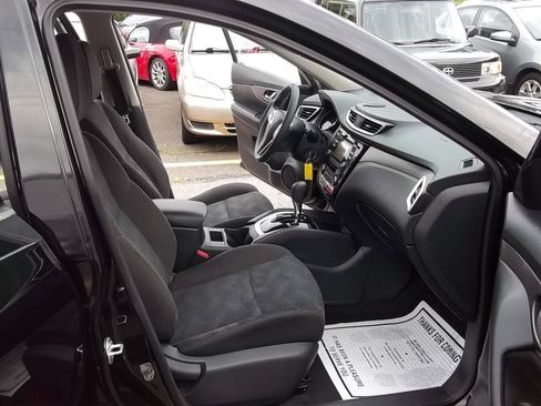 Used 2015 Nissan Rogue S AWD/4WD image 10