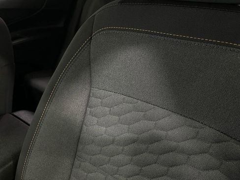 Used 2020 Chevrolet Equinox LT image 16