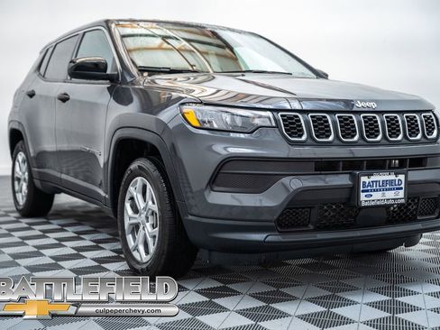 Used 2024 Jeep Compass Sport AWD/4WD image 1