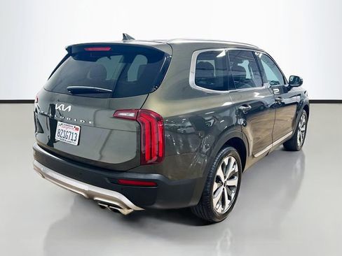 Certified 2022 Kia Telluride EX w/ EX Premium Package image 7