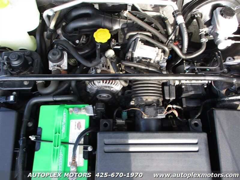 Used 2006 MAZDA RX-8 w/ Touring Pkg RWD image 36