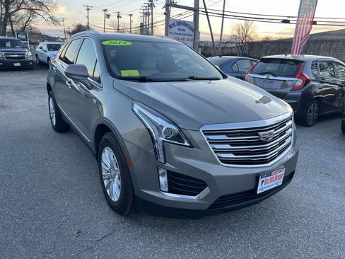 Used 2019 Cadillac XT5 AWD image 5