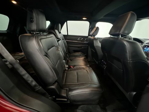 Used 2018 Ford Explorer Platinum AWD/4WD image 21