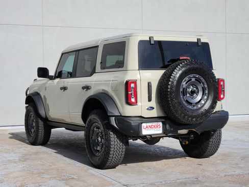 Used 2025 Ford Bronco Badlands AWD/4WD image 6
