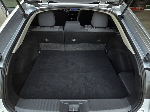 Used 2024 Toyota Prius Prime SE image 24