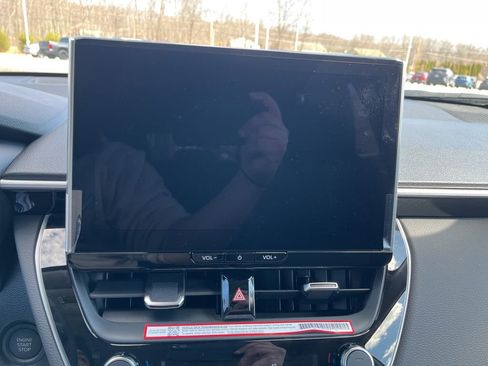 Used 2026 Toyota Corolla Cross XLE w/ Convenience Package image 25