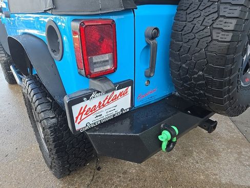 Used 2018 Jeep Wrangler Sport image 23