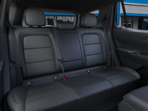 New 2026 Chevrolet Equinox LT w/ Convenience Package II image 17