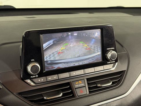 Used 2021 Nissan Altima 2.5 S FWD image 12