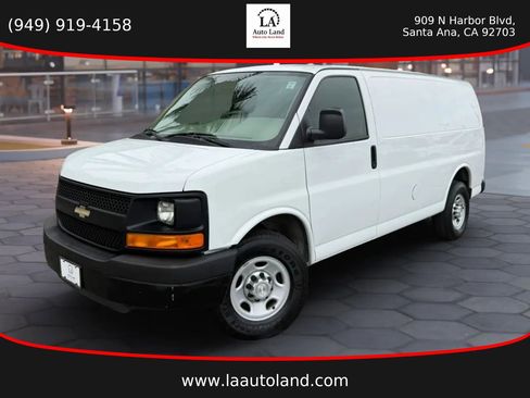 Used 2015 Chevrolet Express 2500 RWD image 1