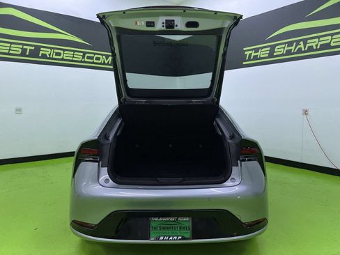 Used 2024 Toyota Prius Limited FWD image 9