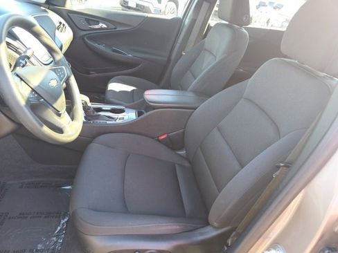 Used 2024 Chevrolet Malibu LT image 24