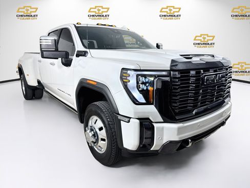 Used 2024 GMC Sierra 3500 Denali Ultimate AWD/4WD image 1