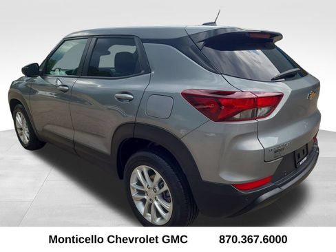 Certified 2025 Chevrolet TrailBlazer LS w/ LS Convenience Package FWD image 6