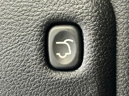 Used 2020 Dodge Durango SRT image 16