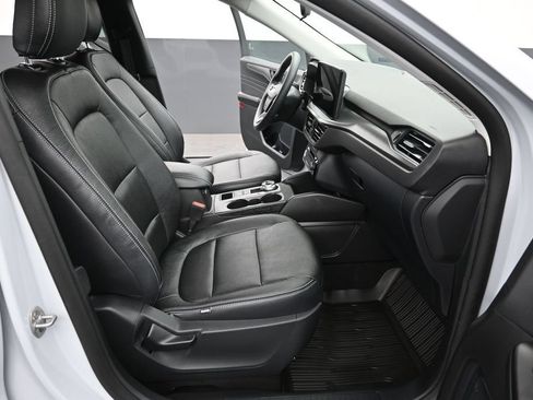 Used 2025 Ford Escape Active w/ Tech Pack #1 FWD image 14