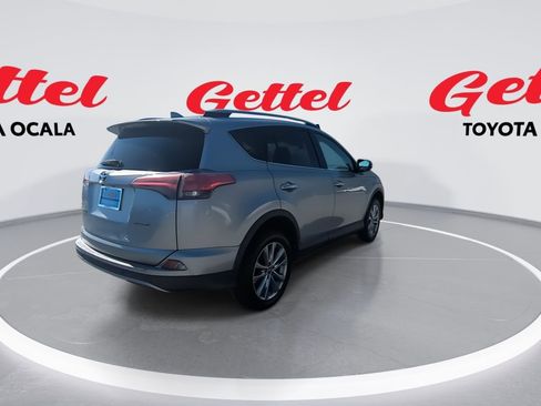 Used 2018 Toyota RAV4 Limited image 8
