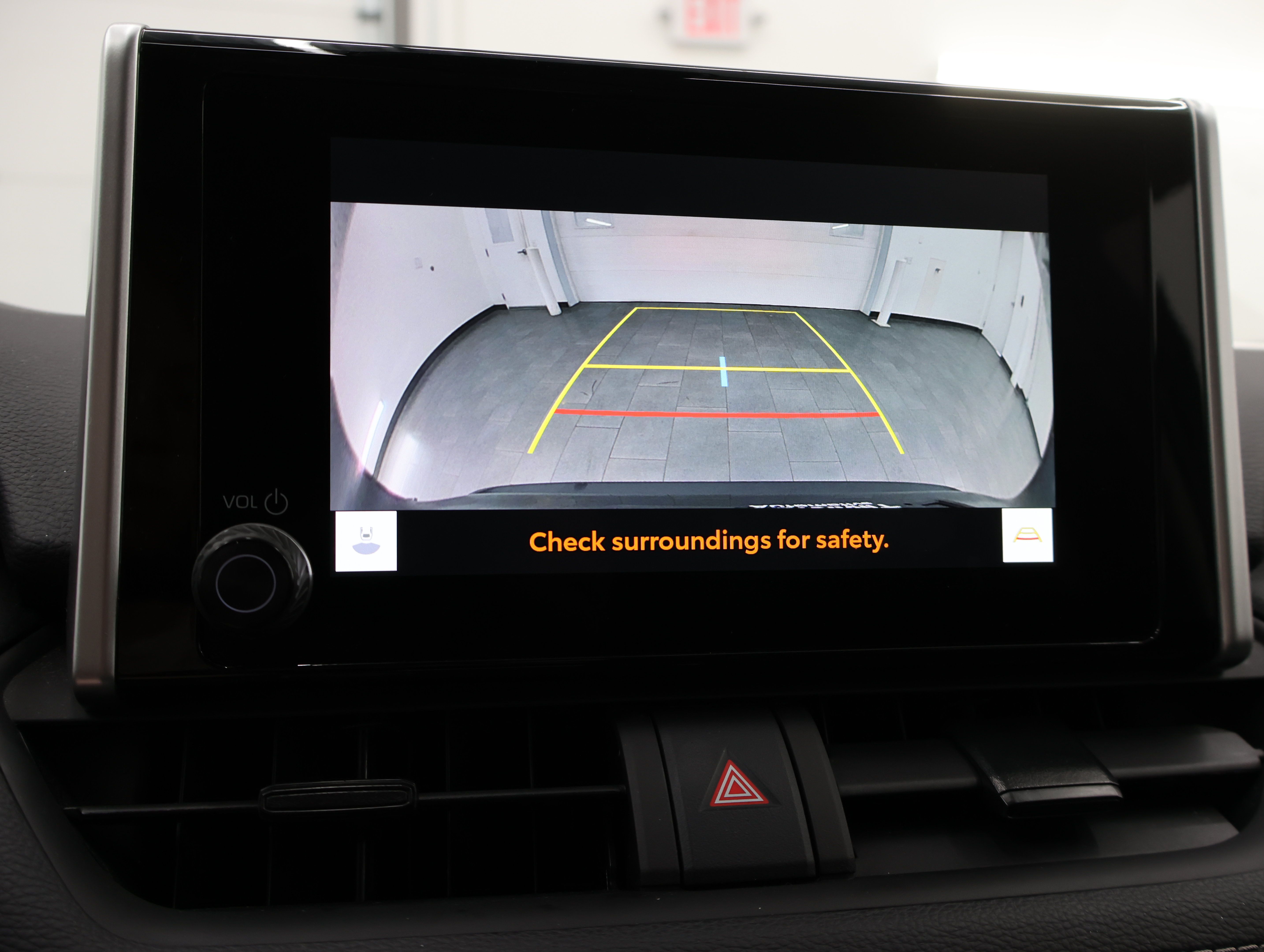 Used 2025 Toyota RAV4 LE AWD/4WD image 15
