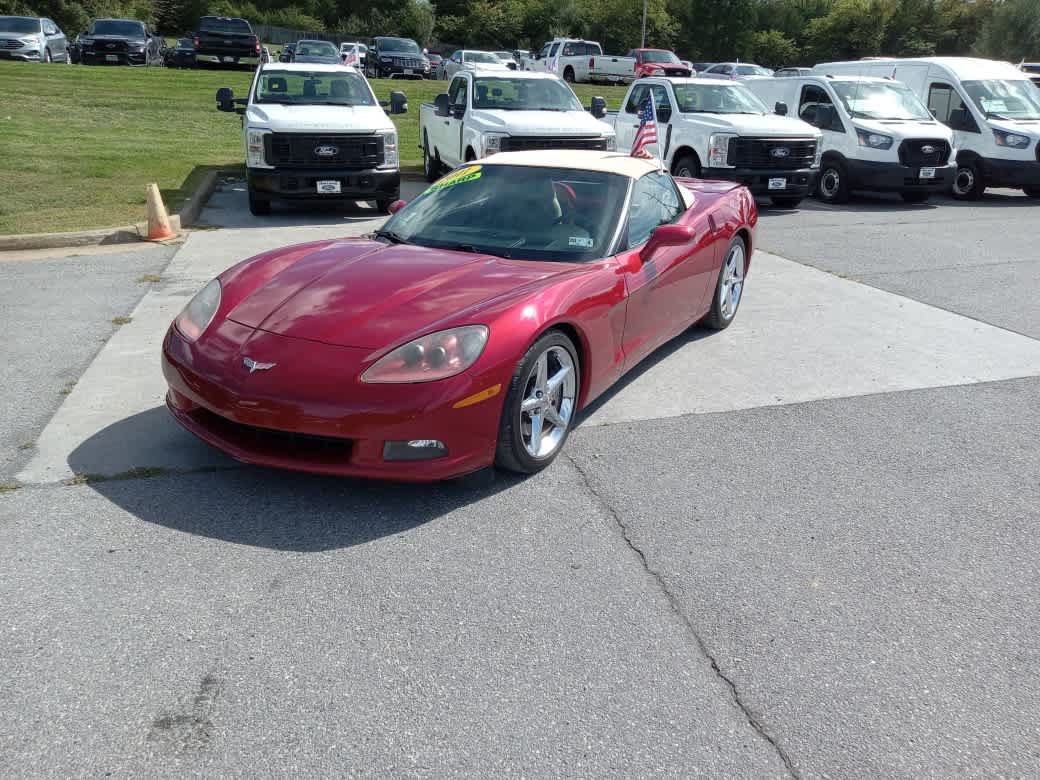 Used 2011 Chevrolet Corvette Convertible w/ Preferred Equipment Group RWD image 3