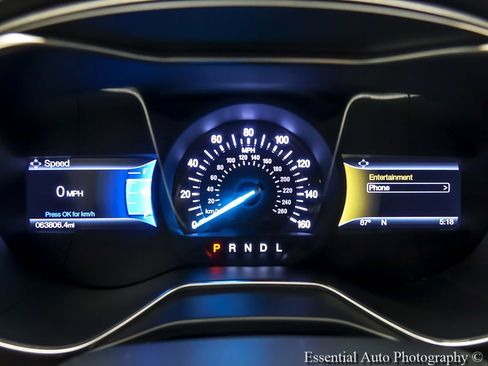 Used 2017 Ford Fusion SE w/ Equipment Group 201A FWD image 5