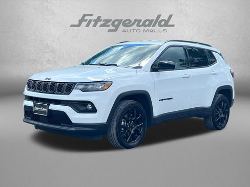 Used 2025 Jeep Compass Latitude w/ Convenience Group AWD/4WD image 2