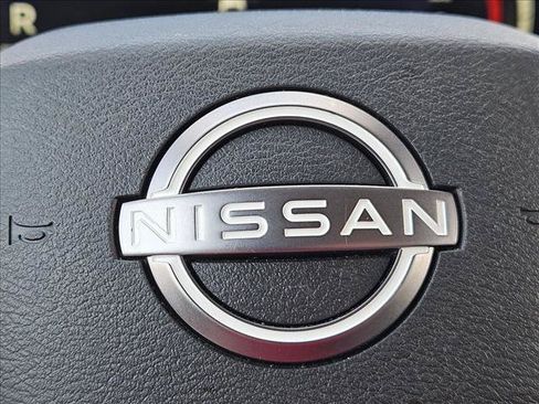 Used 2026 Nissan Rogue SL FWD image 13