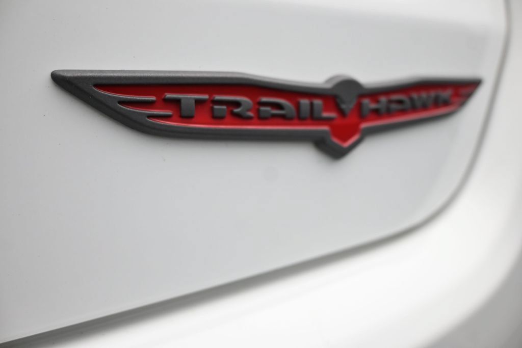 Used 2026 Jeep Compass Trailhawk AWD/4WD image 18
