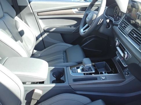 Certified 2025 Audi Q5 e Premium Plus w/ Premium Plus Package image 27