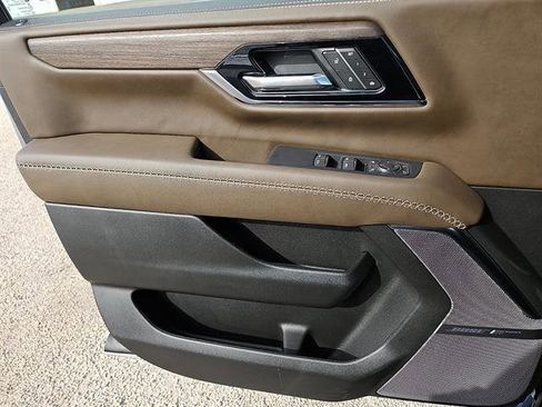 New 2026 GMC Yukon XL Denali Ultimate w/ LPO, Floor Liner Package image 13