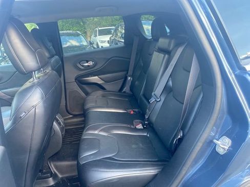 Used 2020 Jeep Cherokee Limited AWD/4WD image 11