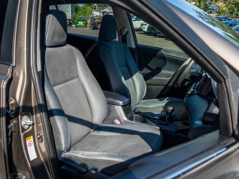 Used 2014 Toyota RAV4 LE FWD image 15