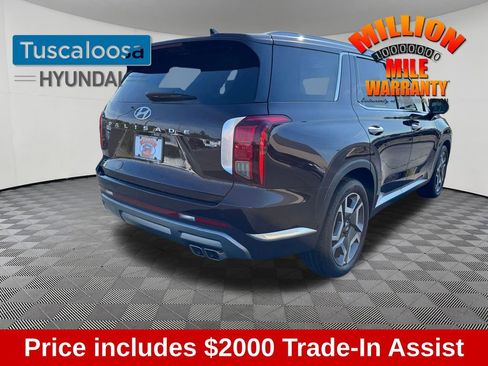 Used 2024 Hyundai Palisade Limited image 3