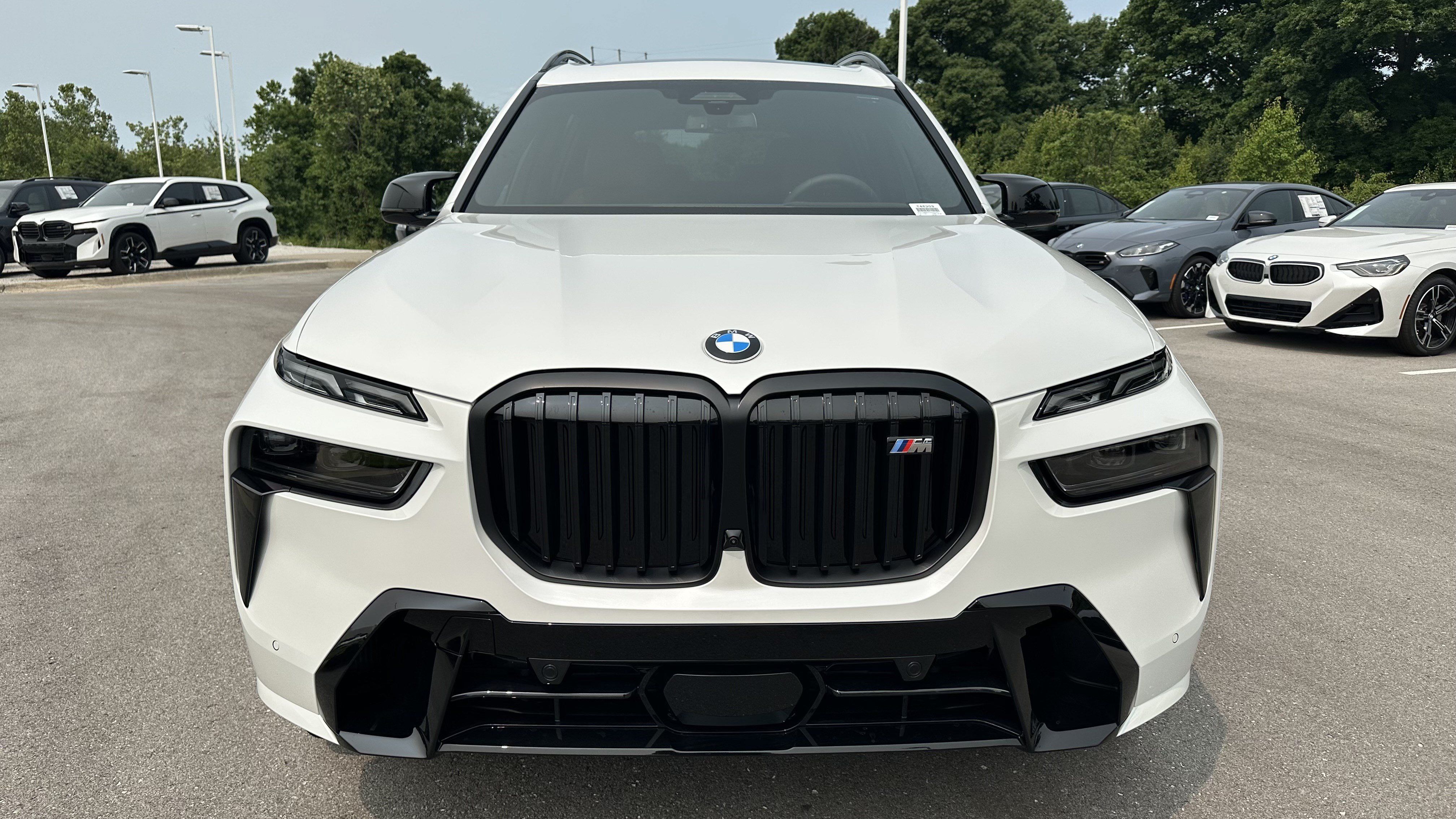 Certified 2026 BMW X7 M60i AWD/4WD image 3