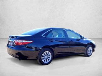 Used 2017 Toyota Camry LE video 4