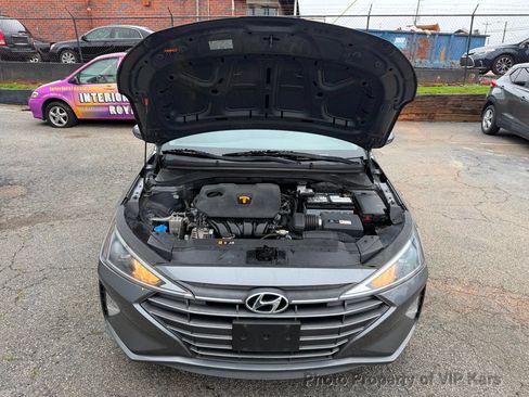 Used 2019 Hyundai Elantra SE w/ Cargo Package FWD image 26