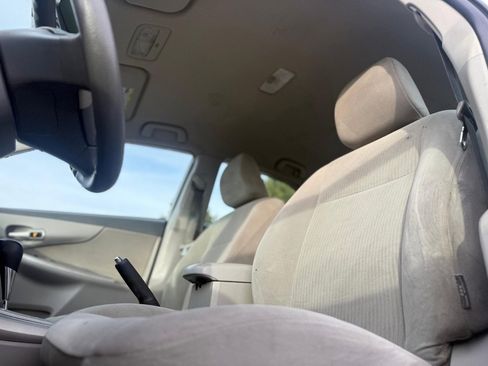 Used 2010 Toyota Corolla FWD image 12