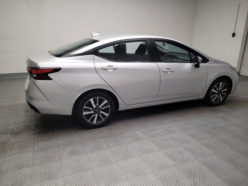 Used 2025 Nissan Versa SV FWD image 10