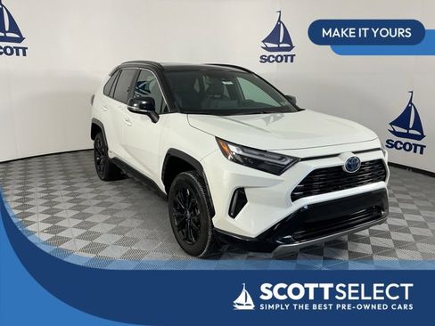 Used 2022 Toyota RAV4 XSE image 1