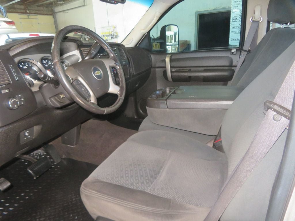 Used 2008 Chevrolet Silverado 3500 LT w/ EZ-Lift Tailgate Package RWD image 19