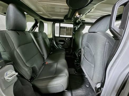 Used 2021 Jeep Wrangler Unlimited Sport AWD/4WD image 31
