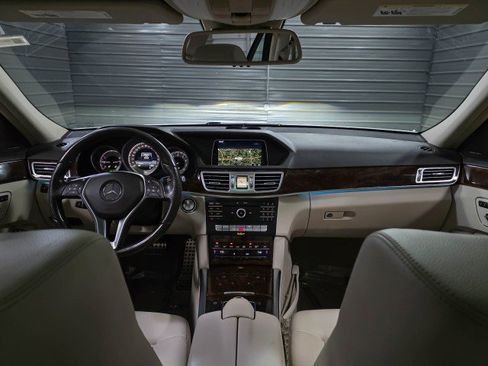 Used 2016 Mercedes-Benz E 350 4MATIC Wagon image 14